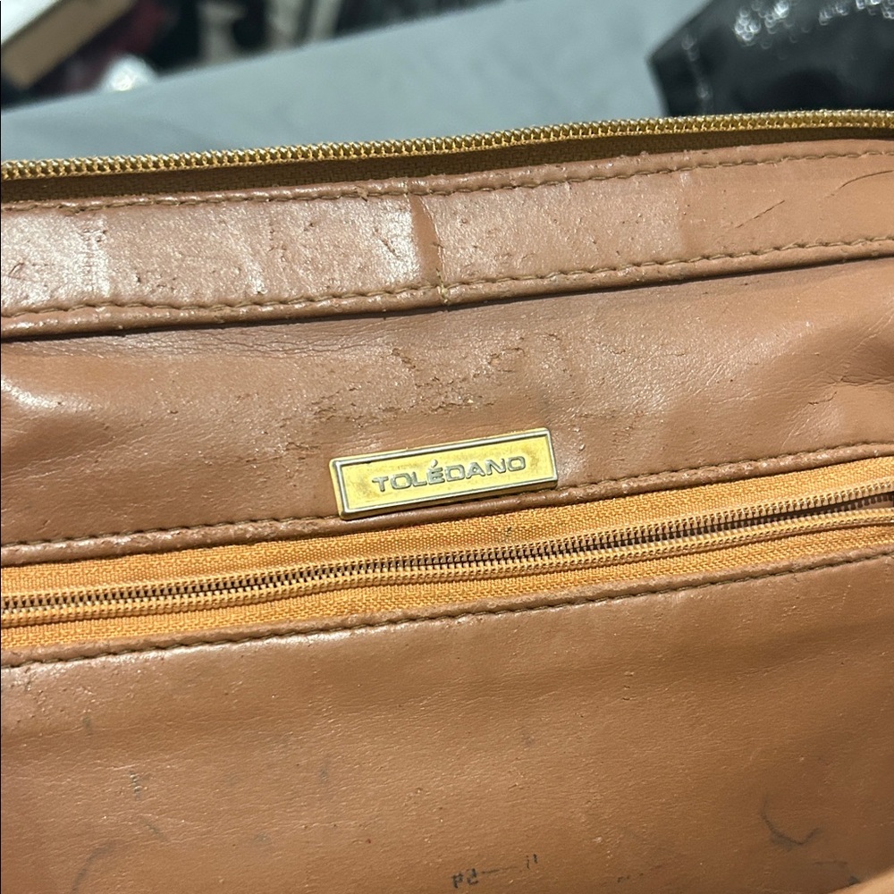 Sylvia Toledano VERY VINTAGE Tan and Black Satchel well loved. - Picture 2 of 8